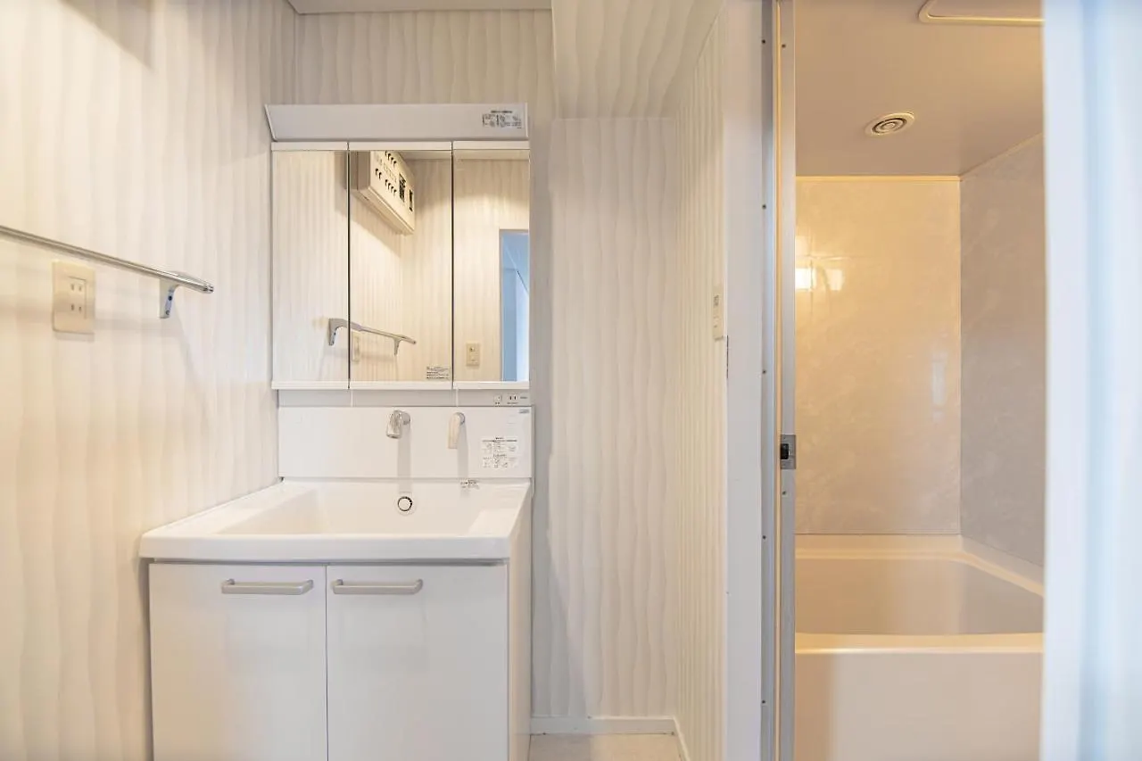 7全新装修套房3室2厅 新宿2站,Max 8P-Spacious,3Rooms Near Shinjuku Tokyo 0*,  Japan